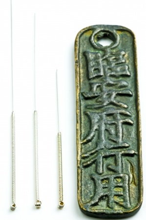 Acupuncture needles display